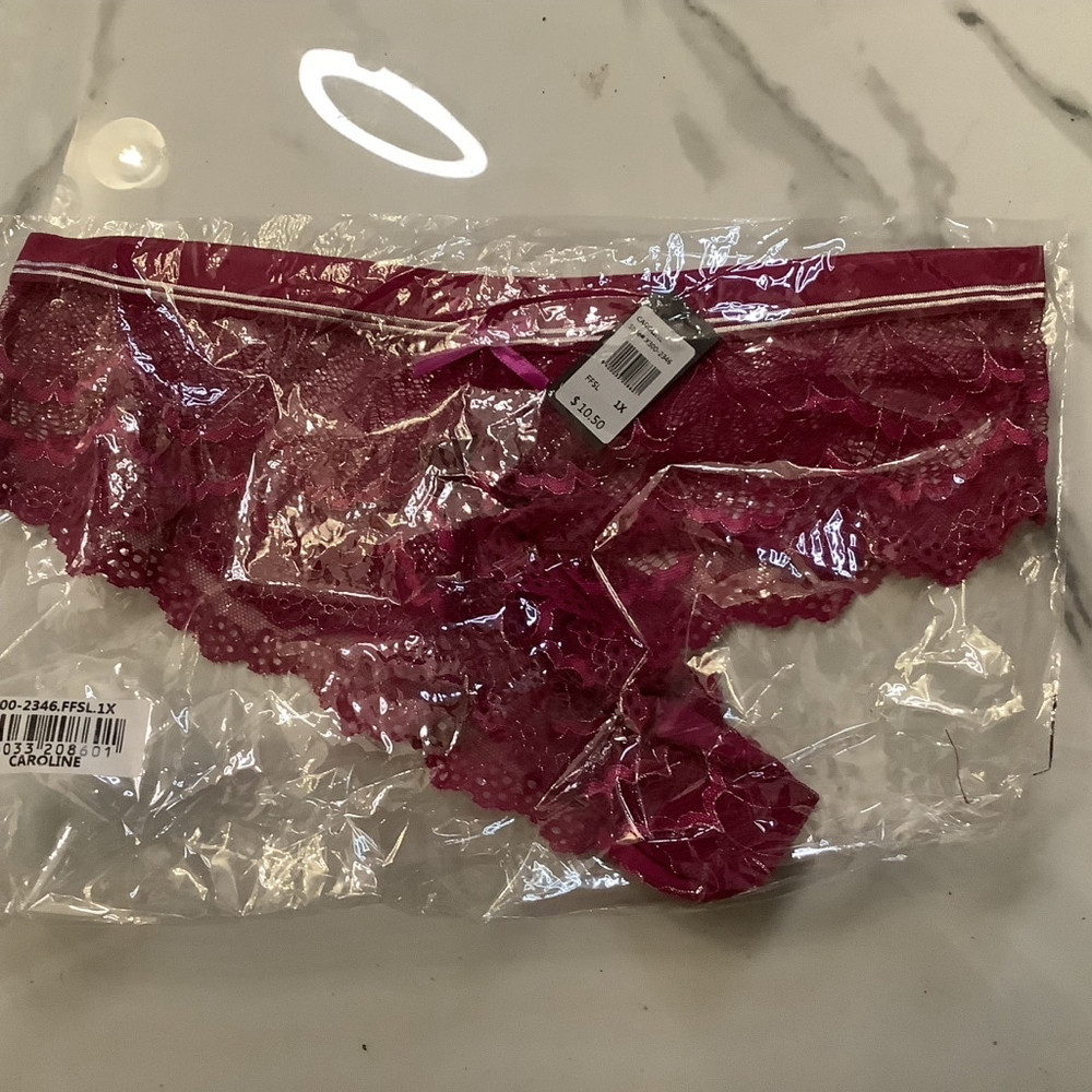 Women's Fredricks of hollywood Panties 1X Burgundy